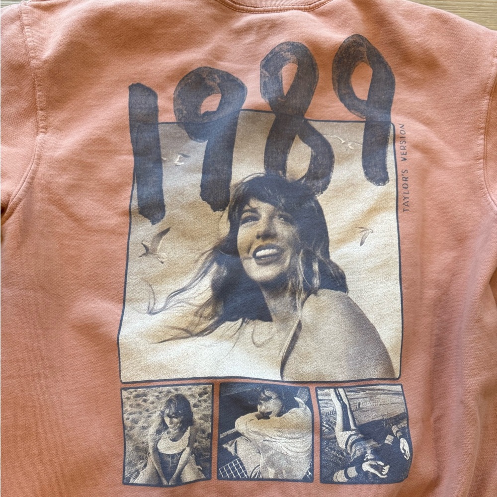 Taylor Swift (Taylor’s Version) 1989 Graphic Sweatshirt